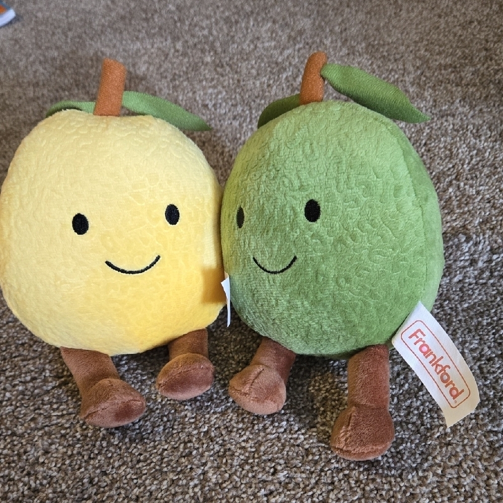 Frankford Yellow and Green Plush Fruit‎ Toy - Picture 2 of 2
